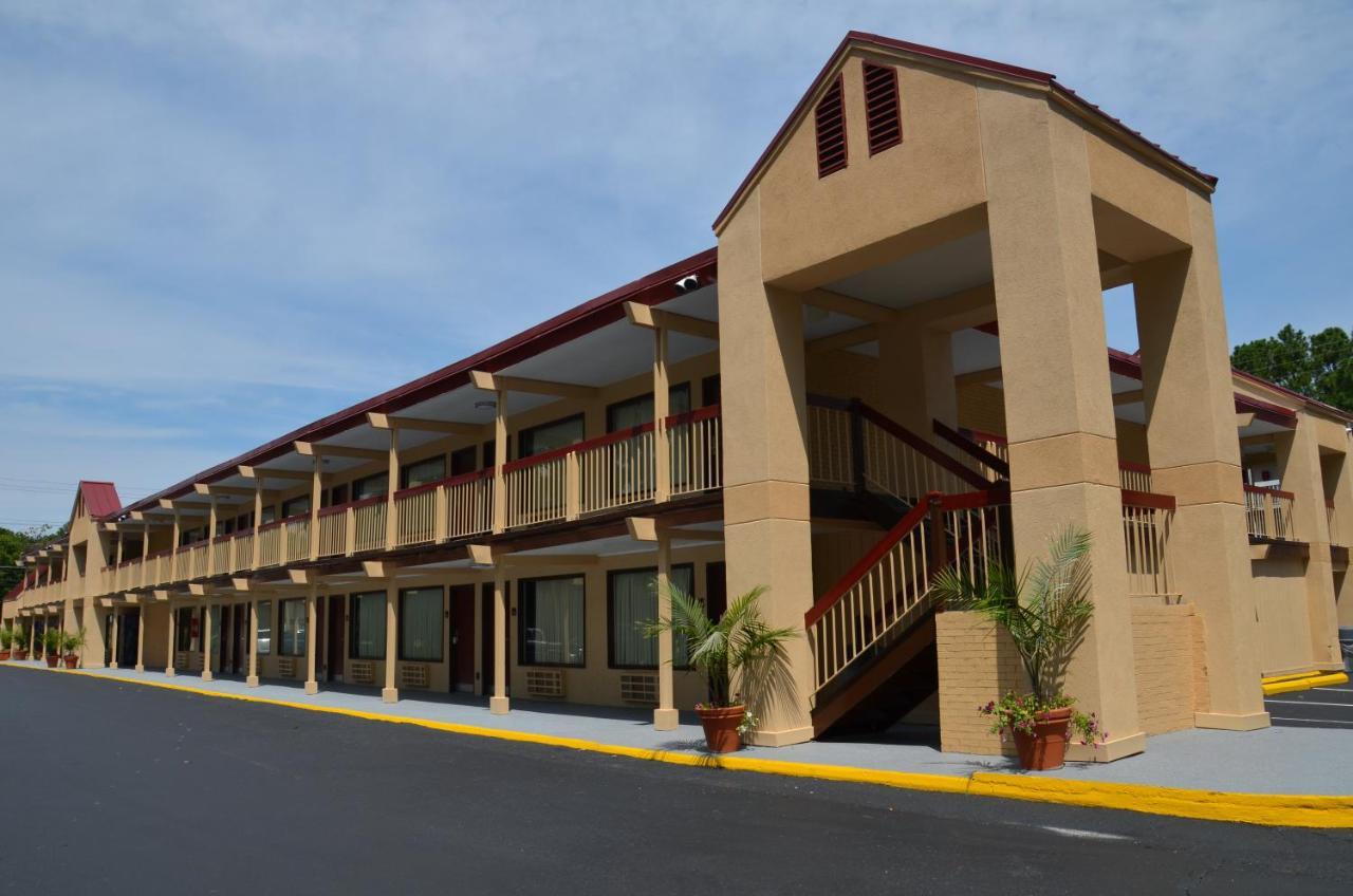 Red Roof Inn Вильямсбург Экстерьер фото