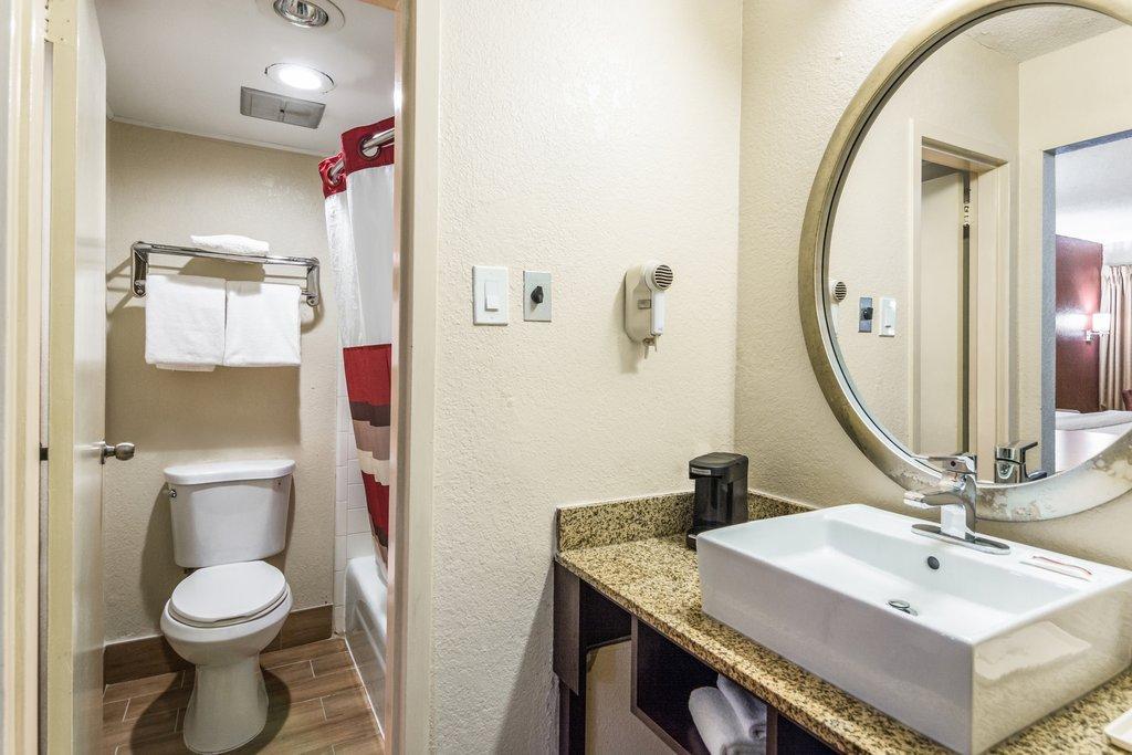 Red Roof Inn Вильямсбург Экстерьер фото