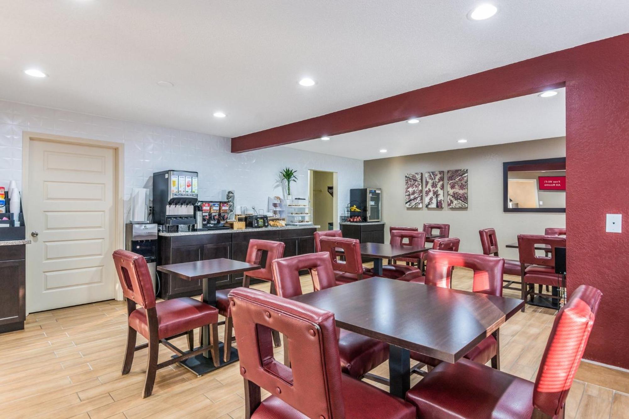Red Roof Inn Вильямсбург Экстерьер фото